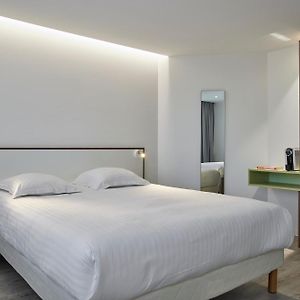 Camera con letto king size